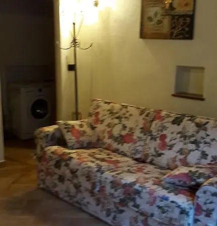 Casa Di Aurora E Viola Cortona